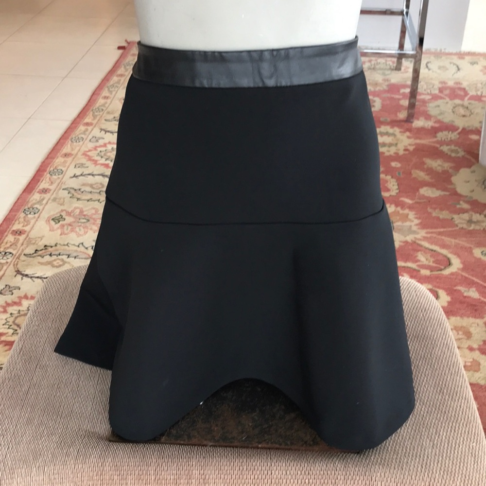Ann Taylor black mini skirt w a leather waist band